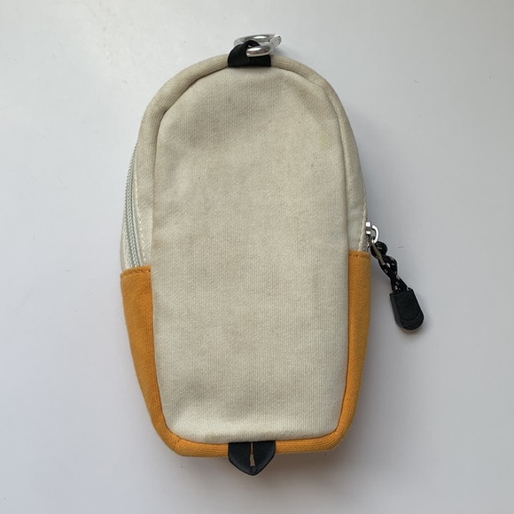 Chip and Dale Pencilcase - Picture 2 of 5